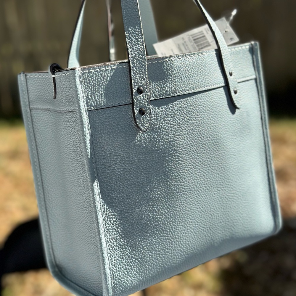Coach Field Tote 22 Pebble Leather Aqua - Picture 14 of 15